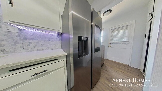 Building Photo - 15544 Romar St