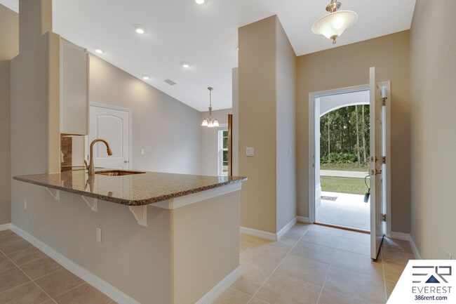 Building Photo - 53 Selma Trail