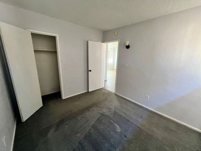 Building Photo - 5531 Cahuilla Ave