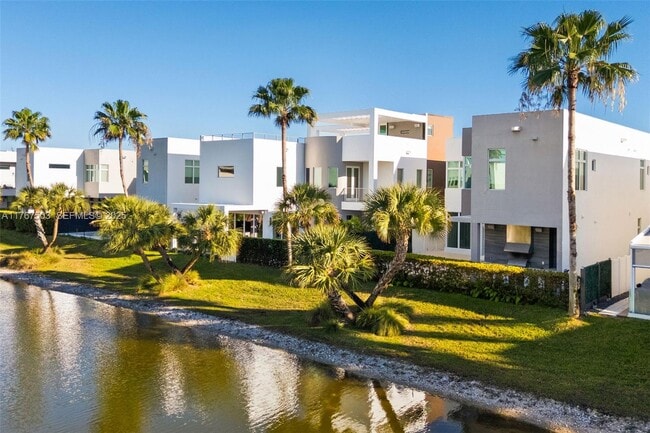 Building Photo - 10561 NW 67th Terrace