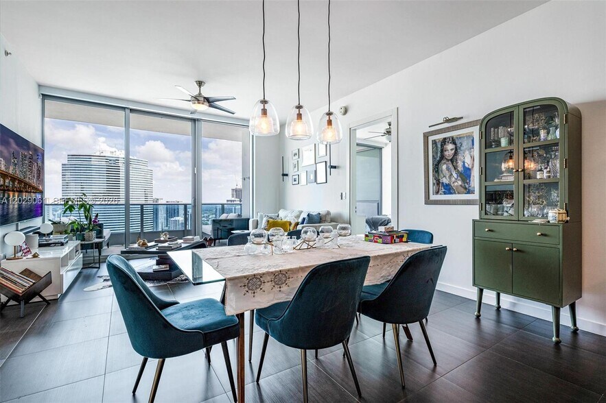 Building Photo - 200 Biscayne Boulevard Way