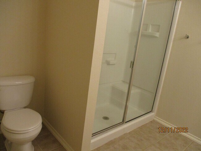 Building Photo - 5144 Waterview Ct