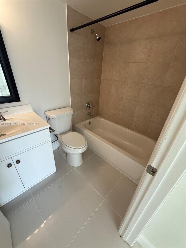 Building Photo - 10773 Cleary Blvd