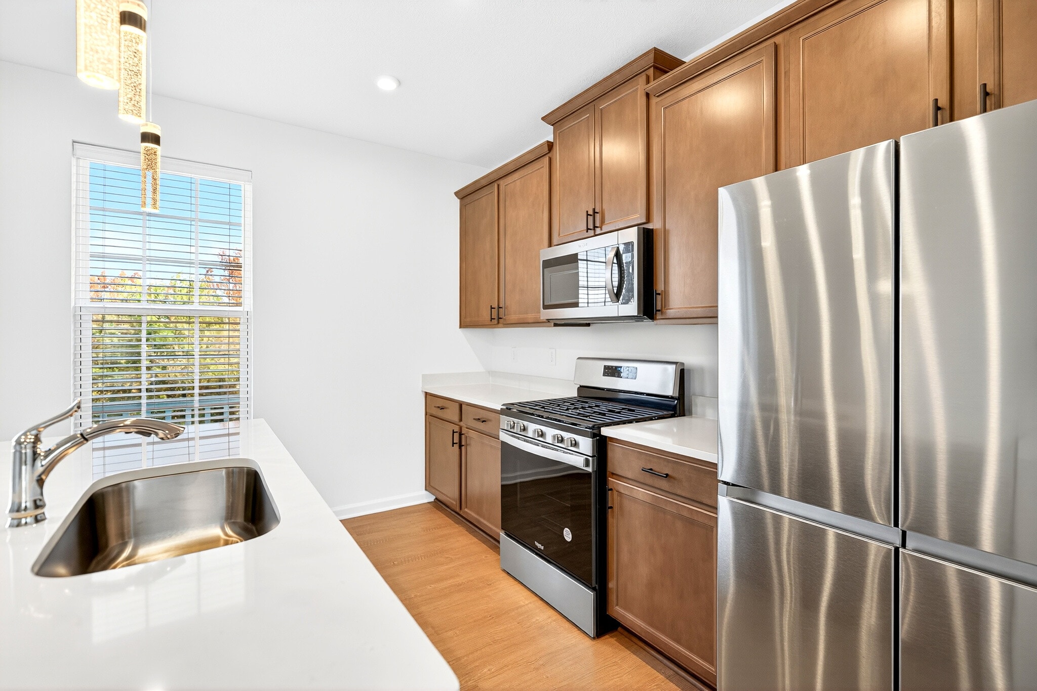 Building Photo - 600 Dana Dr