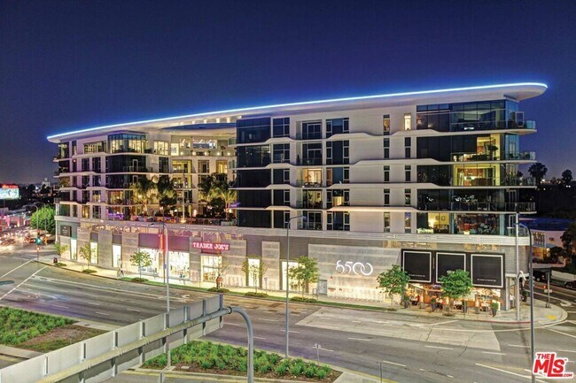 Building Photo - 8500 Burton Wy