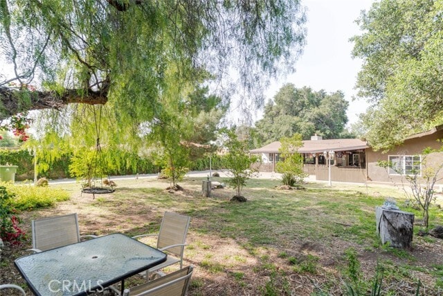 Building Photo - 13333 Gladstone Ave