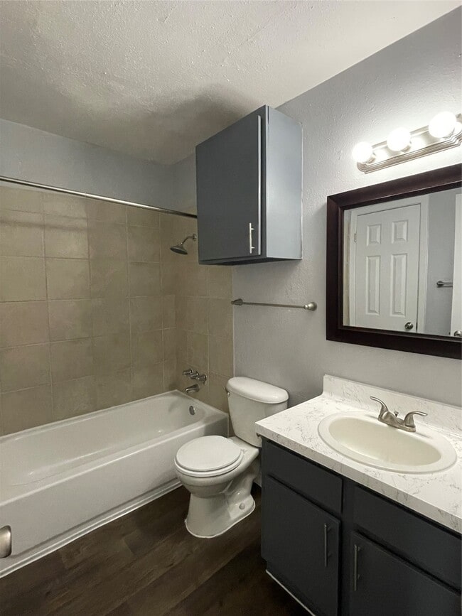 Building Photo - 16414 Stuebner Airline Rd