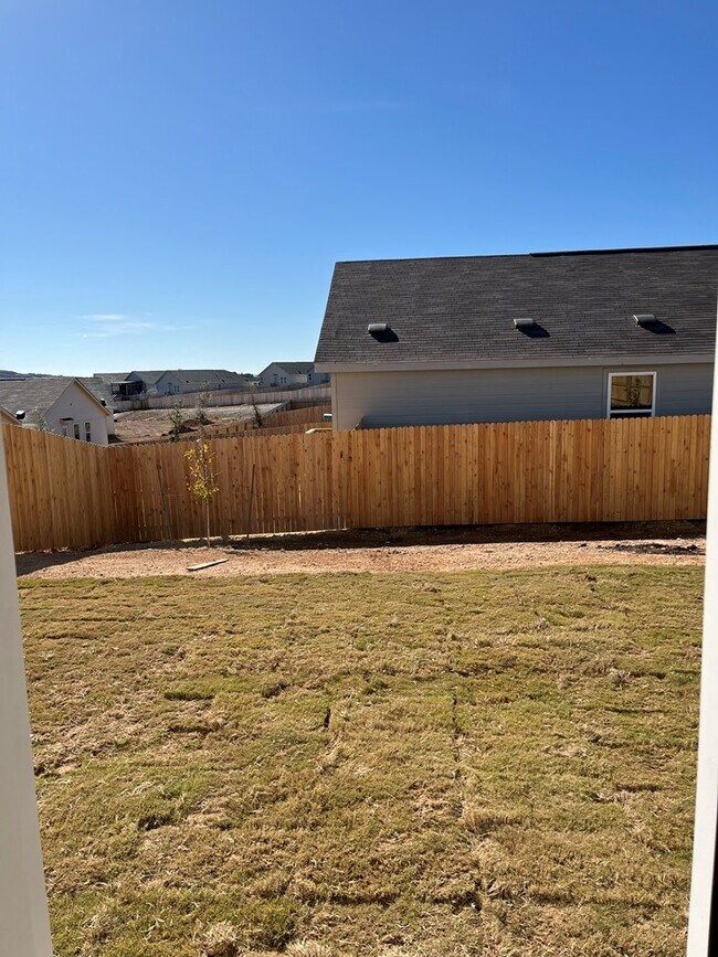 Building Photo - 1209 Moraine Pl