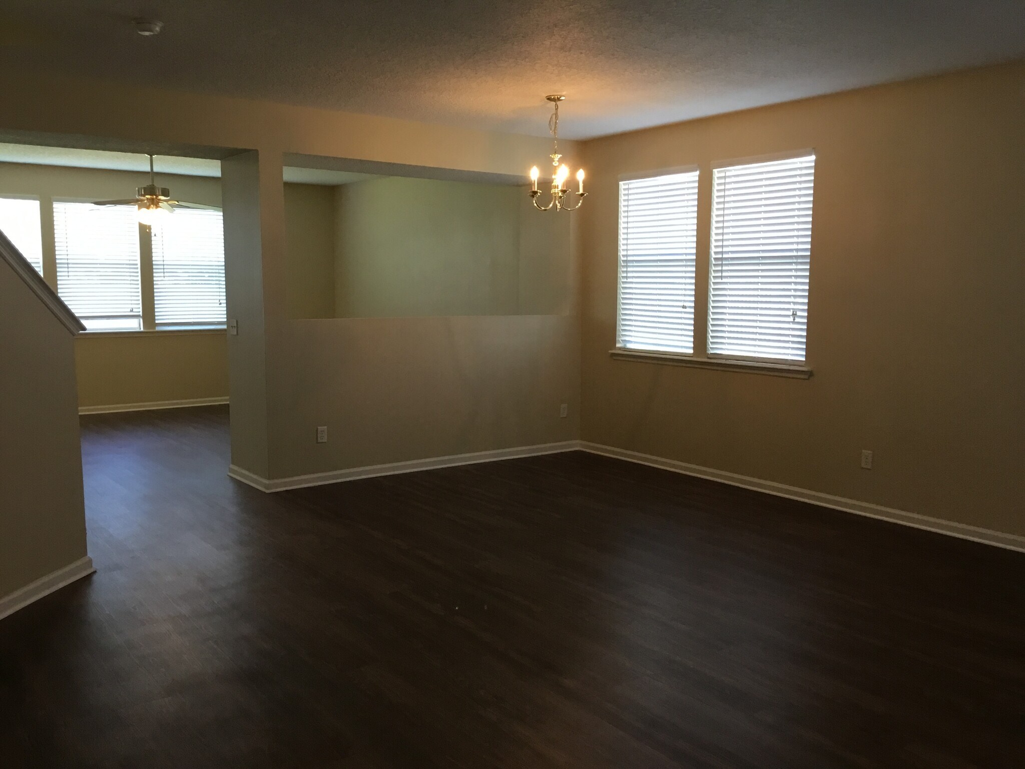 Building Photo - 75368 Ravenwood Dr