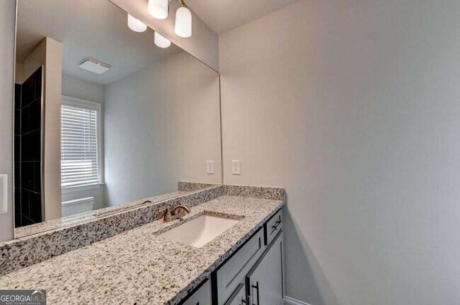 Building Photo - 7309 Yewtree Dr