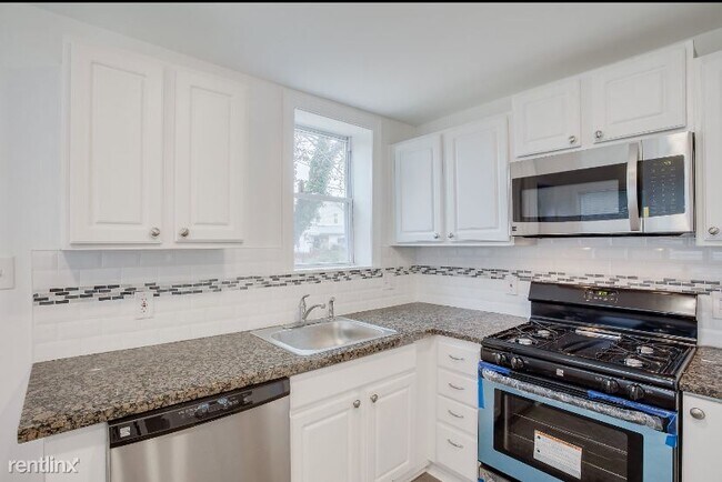 Building Photo - 4 br, 3 bath House - 3318 Ingleside Avenue