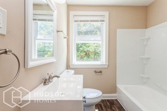 Building Photo - AVAILABLE NOW! - 1010 Dartmouth Rd, Baltim...