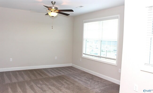 Building Photo - 114 Bella May Ln