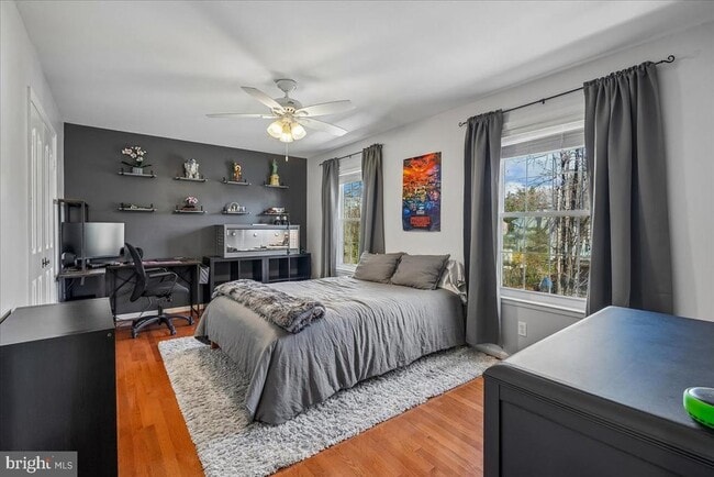 Building Photo - 4400 Loganberry Ln