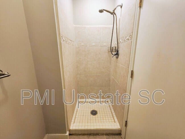 Building Photo - 3106 Bethel Rd