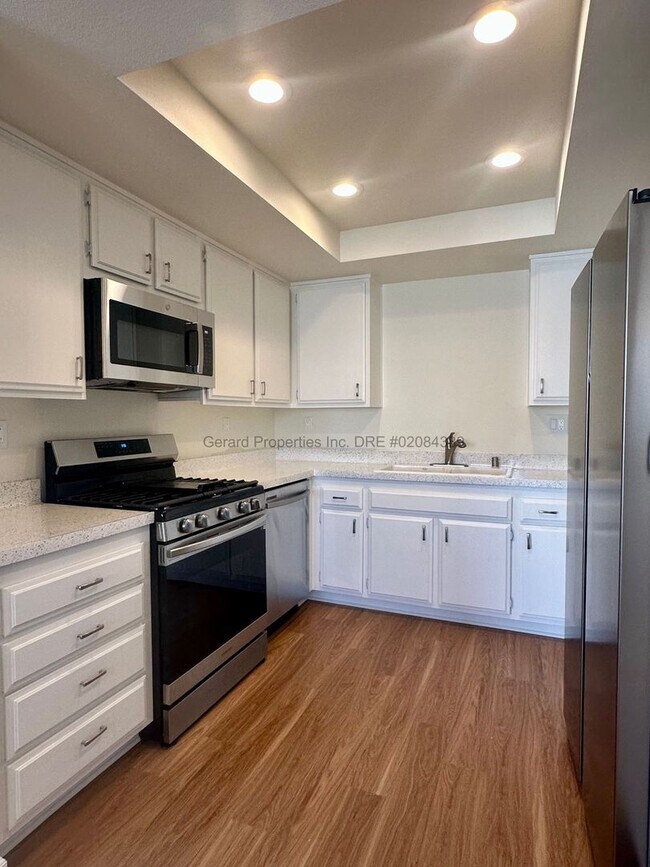 Building Photo - 55+ Huntington Beach Condo – Pools, Pickle...