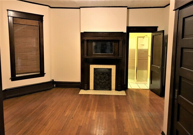 Building Photo - 120 Ninth St