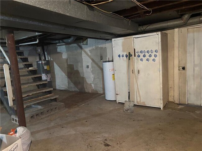 Building Photo - 121 Panorama Dr