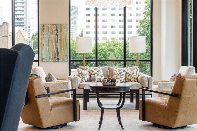 Building Photo - 2425 Peachtree Rd NE