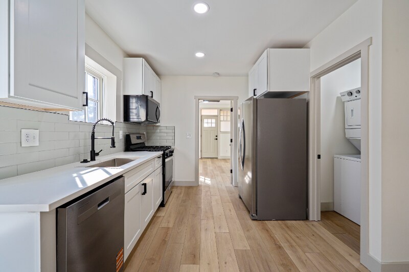 Building Photo - 605-607-607 S Champion Ave