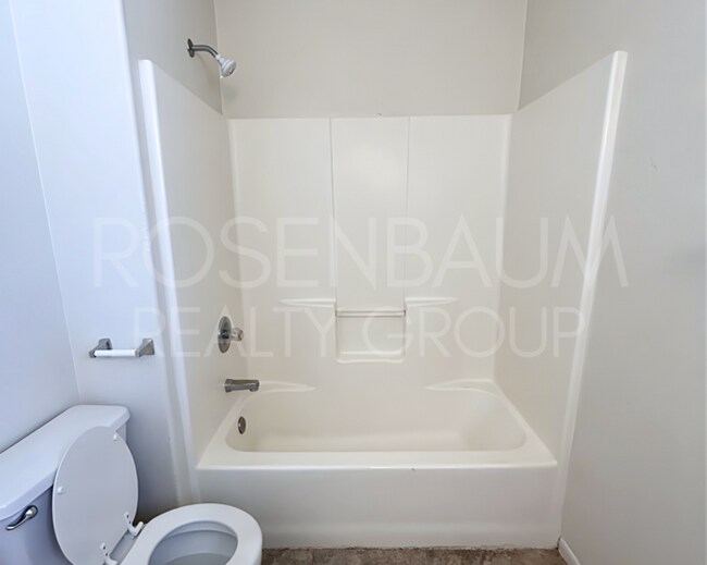 Building Photo - 4457 N Duke Dr