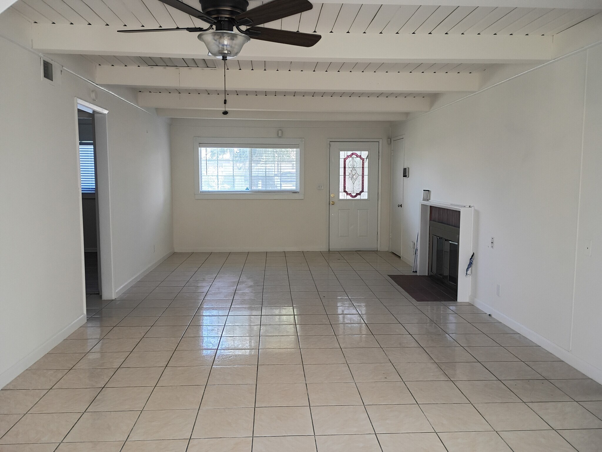 Building Photo - 5605 Layton Dr
