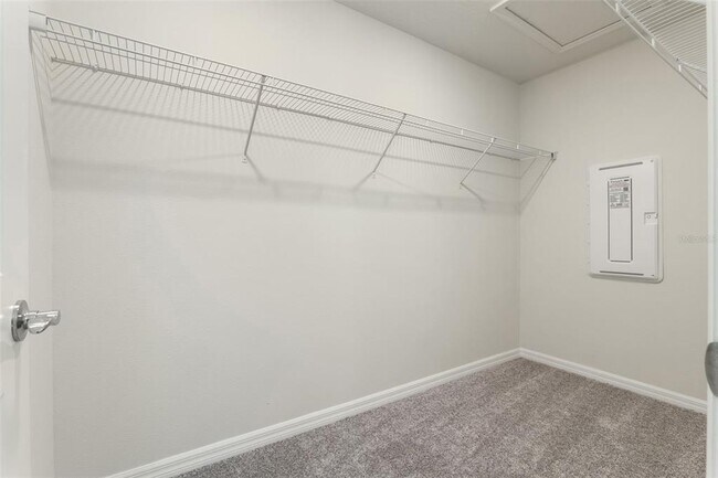 Building Photo - 3142 Emerald Acrs Ln