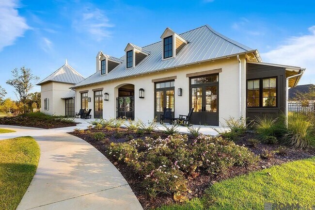 Building Photo - 3 Bedroom Home in Rouzan |Community Pool