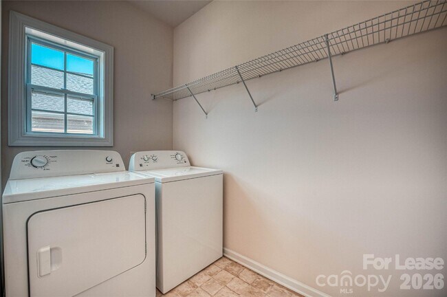 Building Photo - 12315 Chesley Dr
