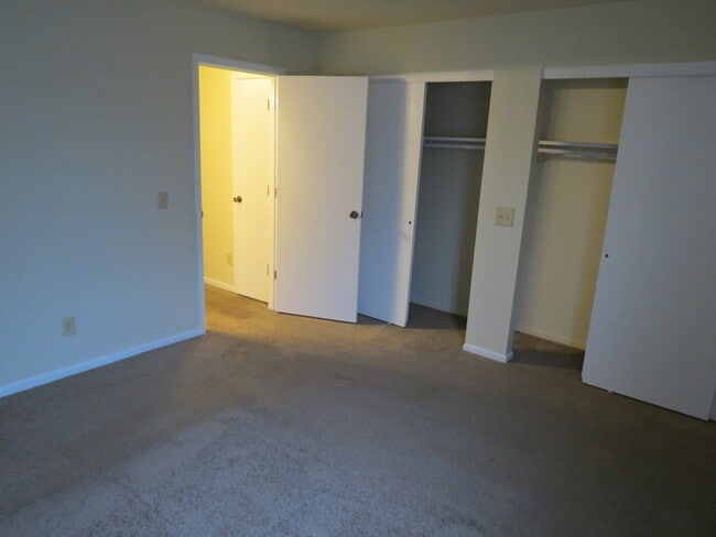 Building Photo - 2269 Hughey Dr