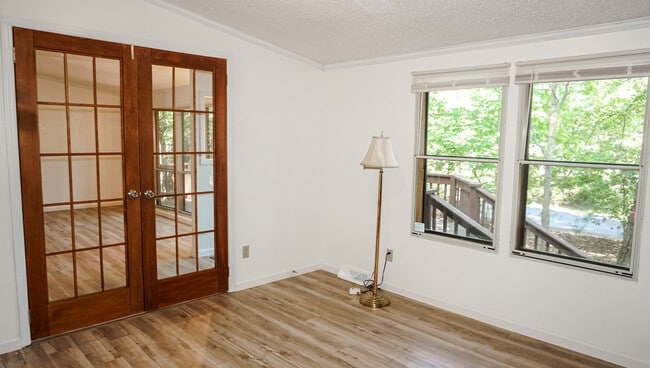 Building Photo - 7 Breakwater Dr