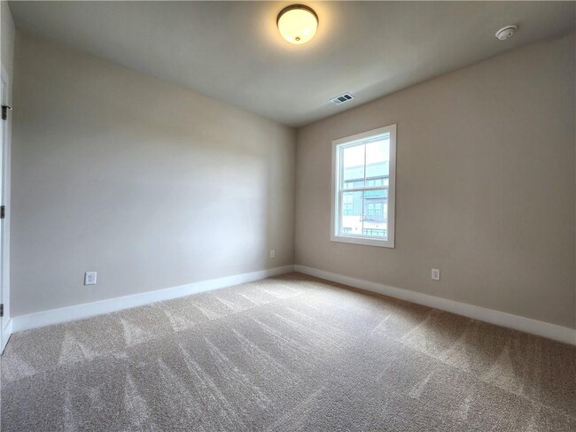 Building Photo - 1222 Waterfall Ct