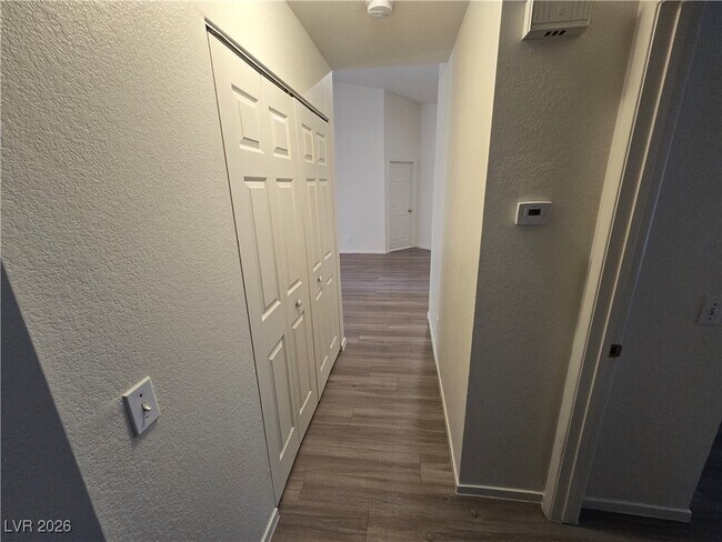 Building Photo - 4517 Blue Magic Way