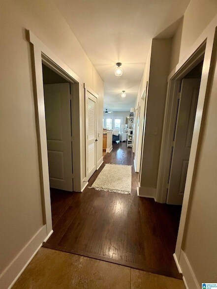 Building Photo - 475 River Forest Ln