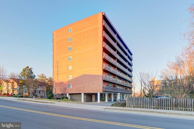 Building Photo - 4343 Cherry Hill Rd