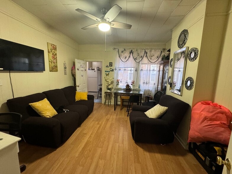 Building Photo - 57 Lubec St