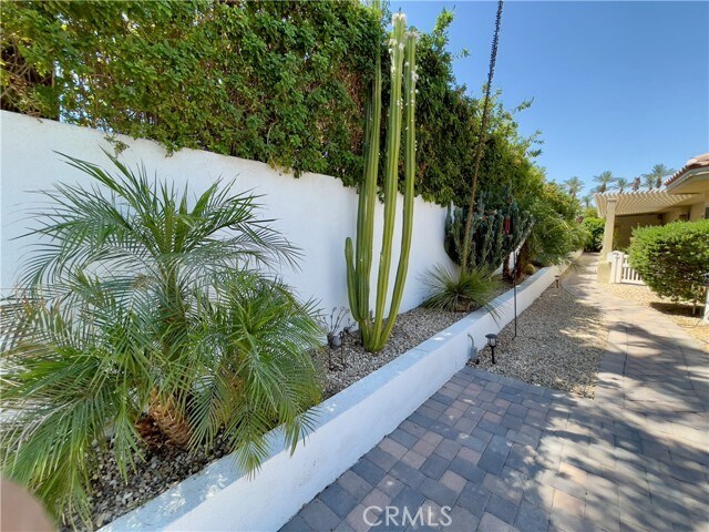 Building Photo - 44451 Kings Canyon Ln
