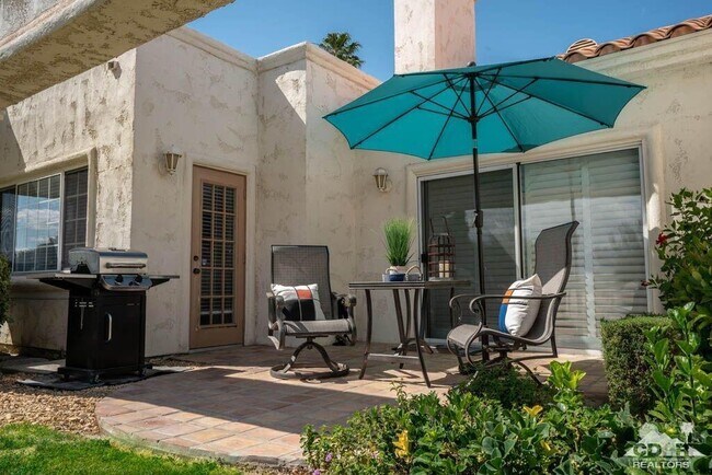 Building Photo - 252 Desert Falls Dr E