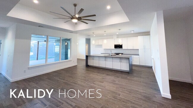 Building Photo - 17636 Salma Rd