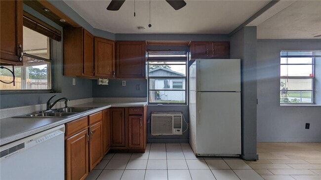 Building Photo - Charming 1 bedroom 1 bath home for rent in...