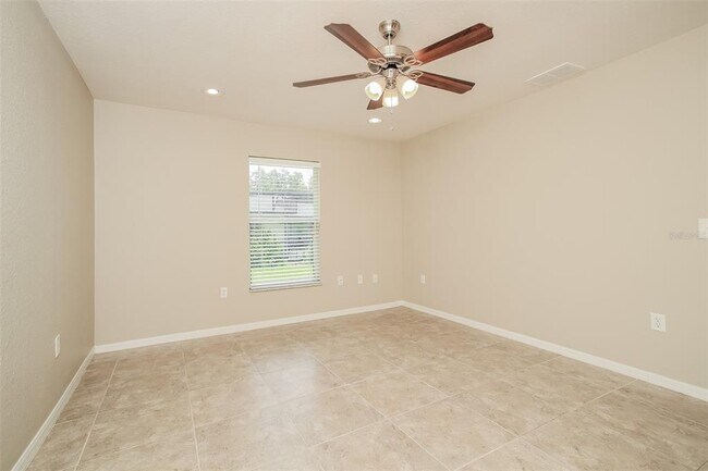 Building Photo - 1903 Ray Pl