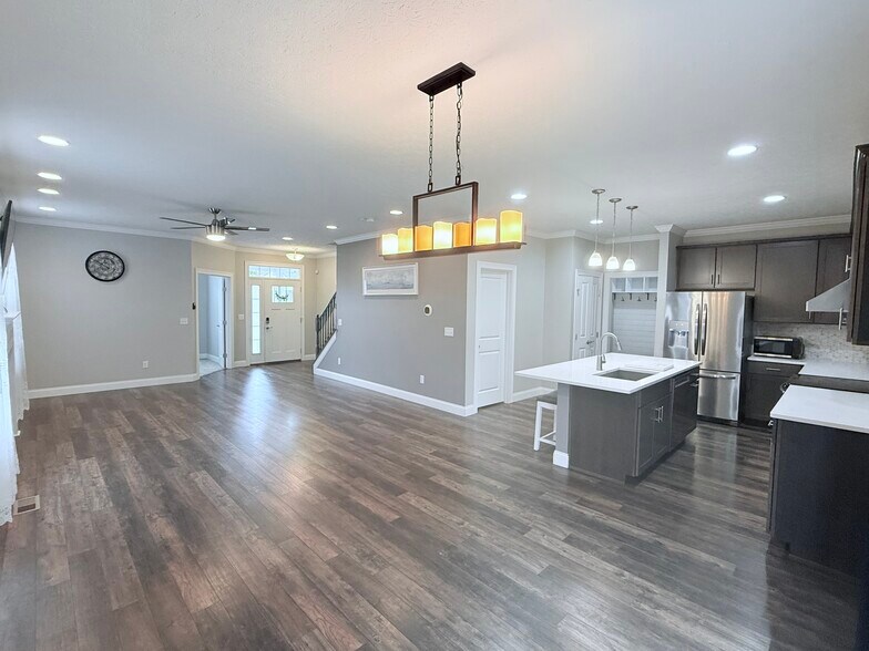 Building Photo - 3117 W Millstone Dr
