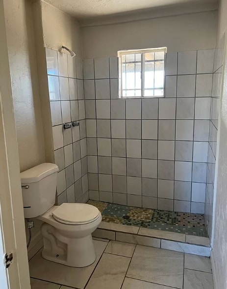 Building Photo - 365 W 33rd St