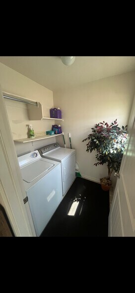 Building Photo - 1602 N Stevens Dr