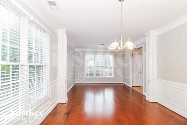 Building Photo - 2023 Barrett Knoll Cir