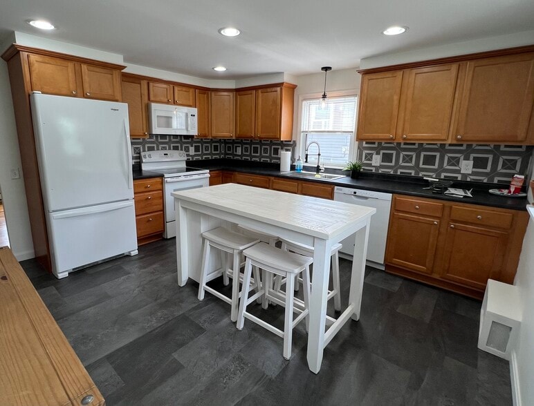 Building Photo - 283 Boynton St