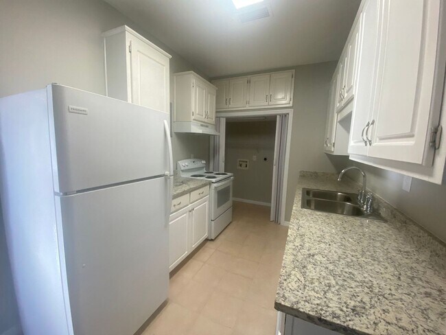 Building Photo - Cozy & Economical Unit in The Cove w/Waterfront Views of Massalina Bayou & Marina!