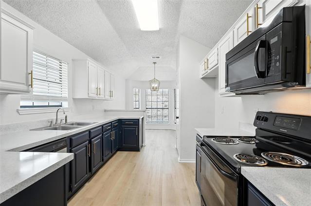 Building Photo - 4040 St Christopher Ln