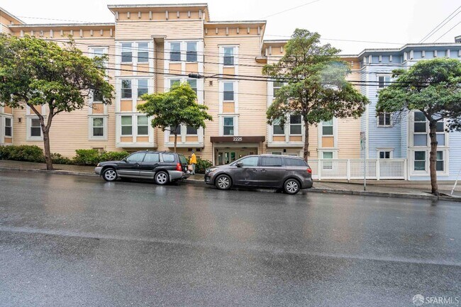 Building Photo - 2225 23rd St