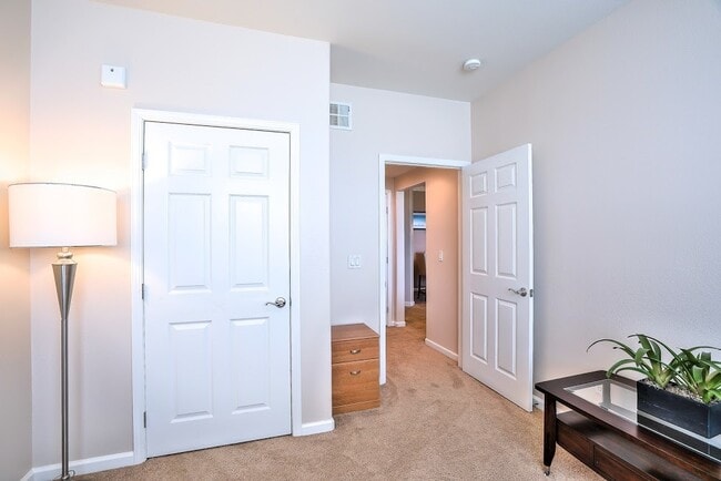 Building Photo - 2BD/2BA Dublin Terraces Condo with Underground Parking, Pool, Fitness Center and More!